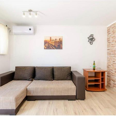 Apartments Tatjana Crikvenica Εξωτερικό φωτογραφία