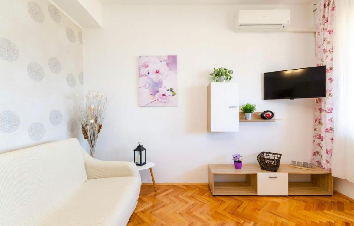 Apartments Tatjana Crikvenica Εξωτερικό φωτογραφία